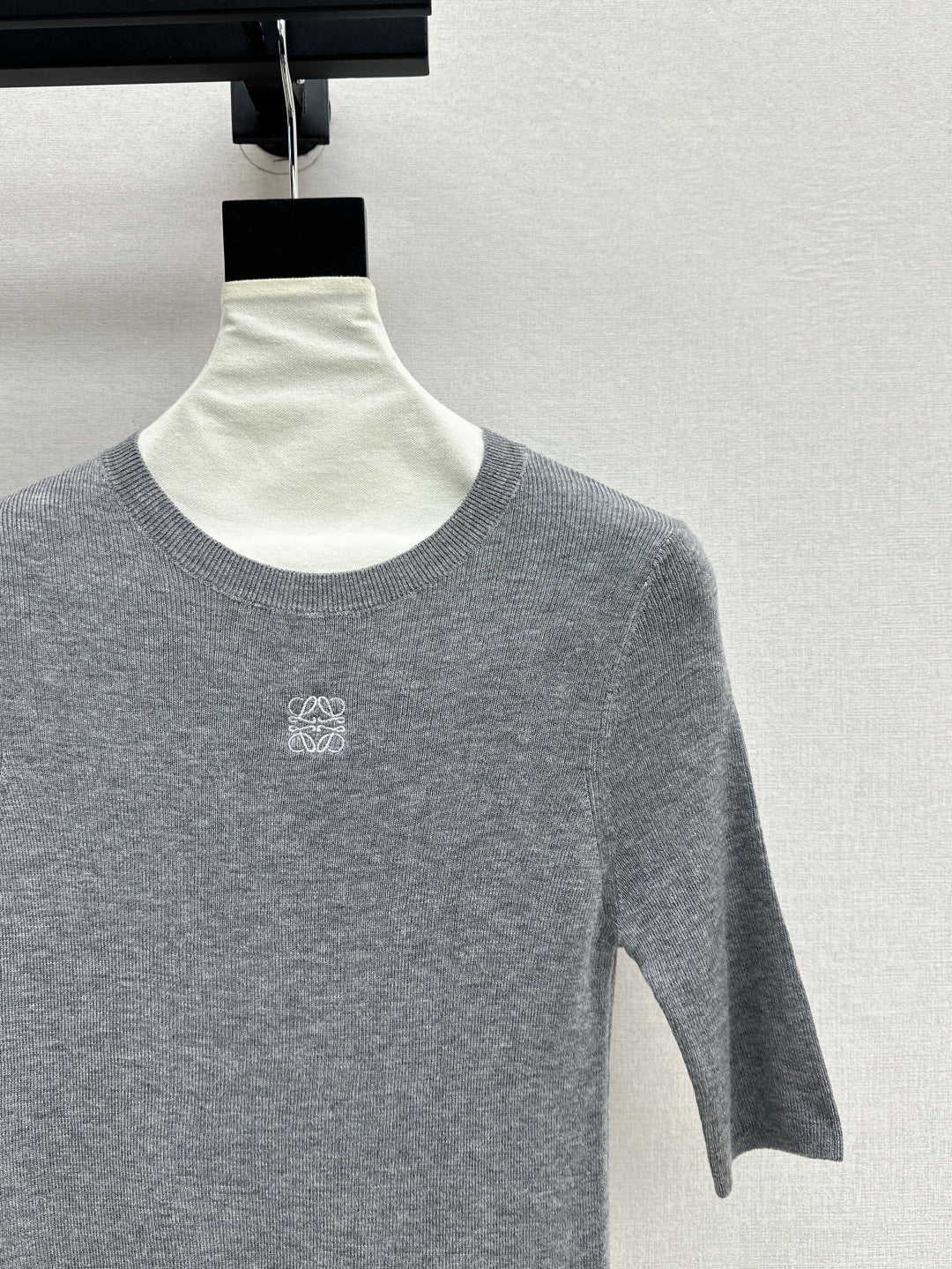 Loe 25fw knitted sweater