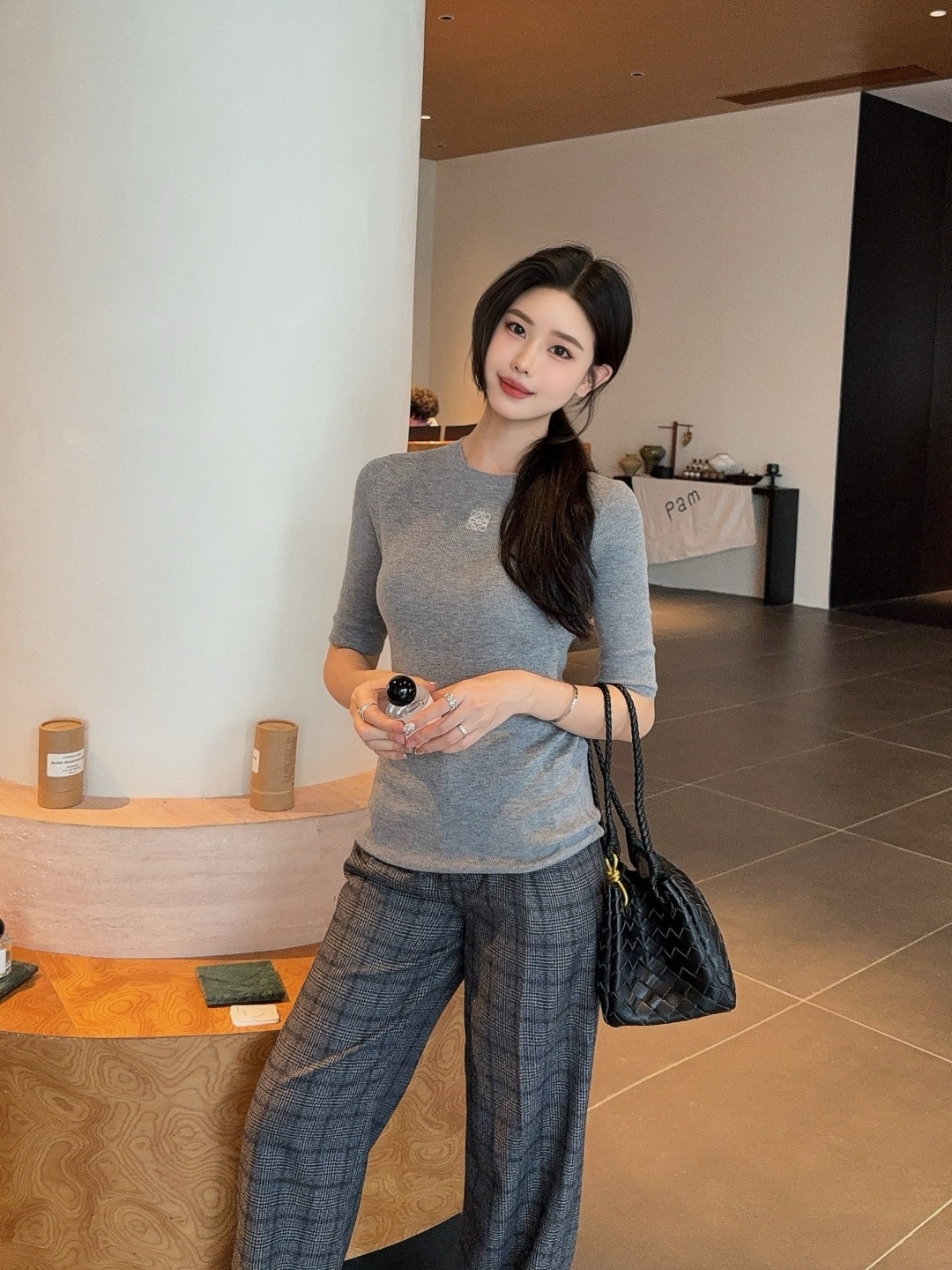 Loe 25fw knitted sweater
