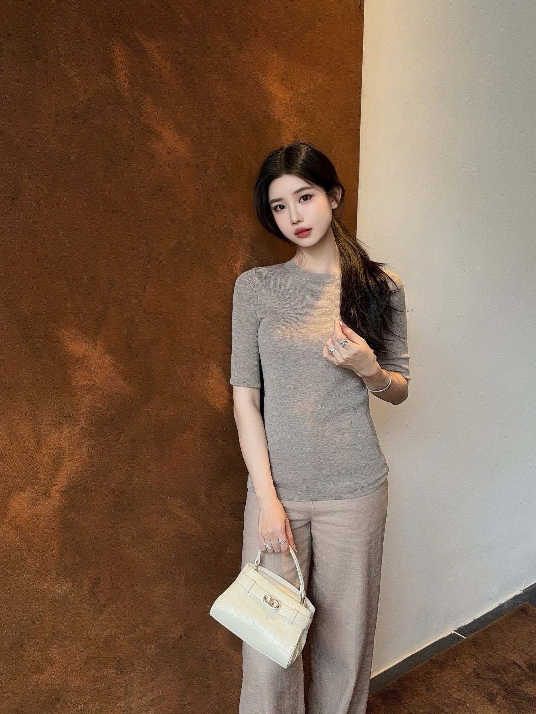 Loe 25fw knitted sweater