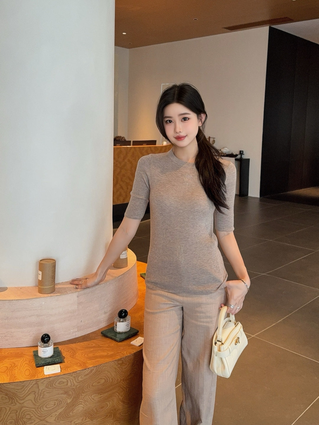 Loe 25fw knitted sweater