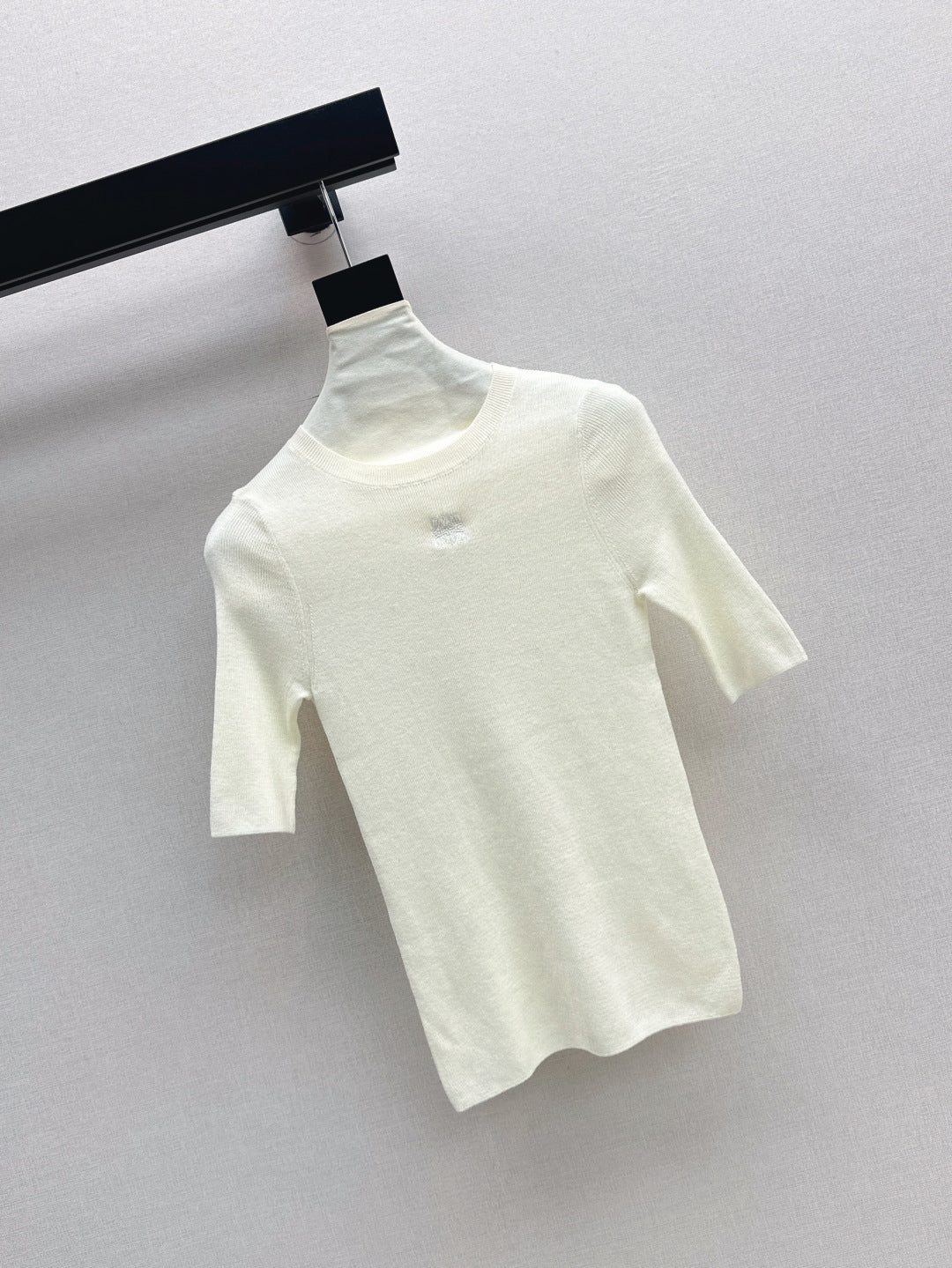 Loe 25fw knitted sweater