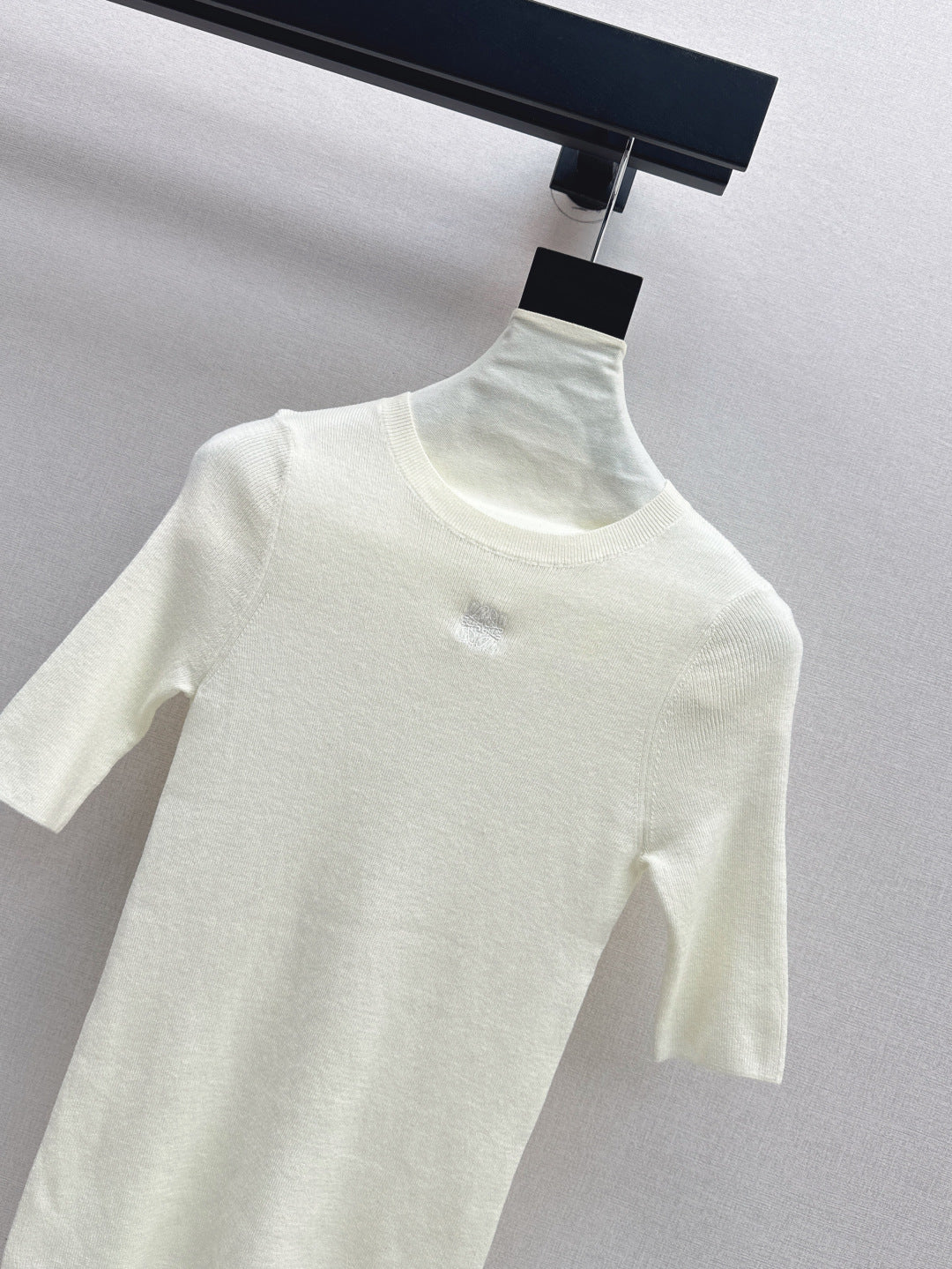 Loe 25fw knitted sweater