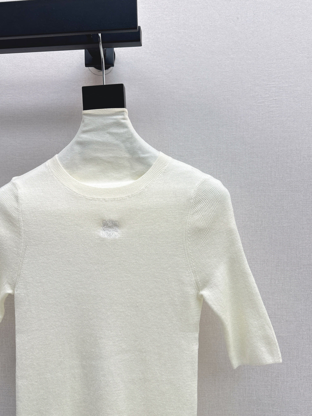 Loe 25fw knitted sweater