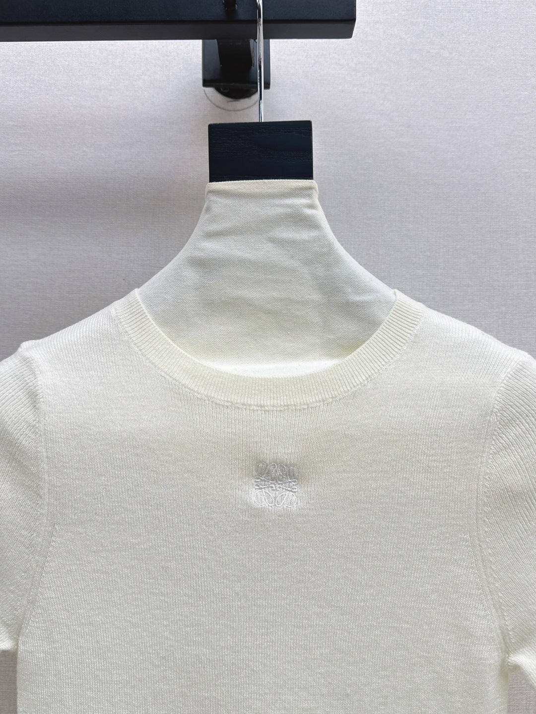Loe 25fw knitted sweater