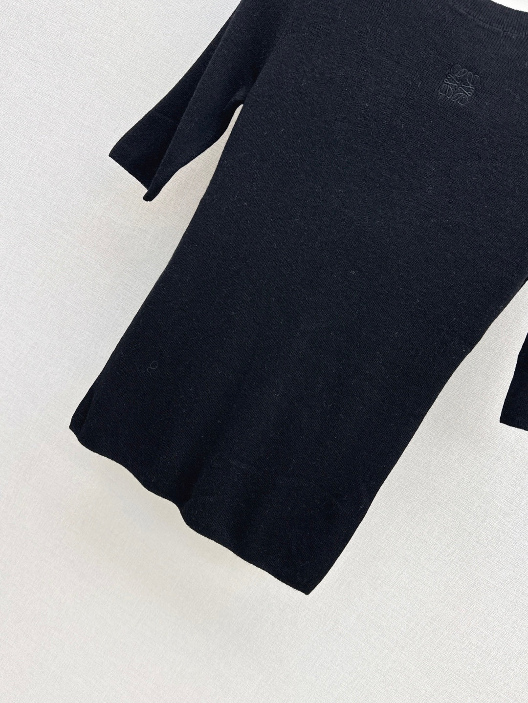 Loe 25fw knitted sweater