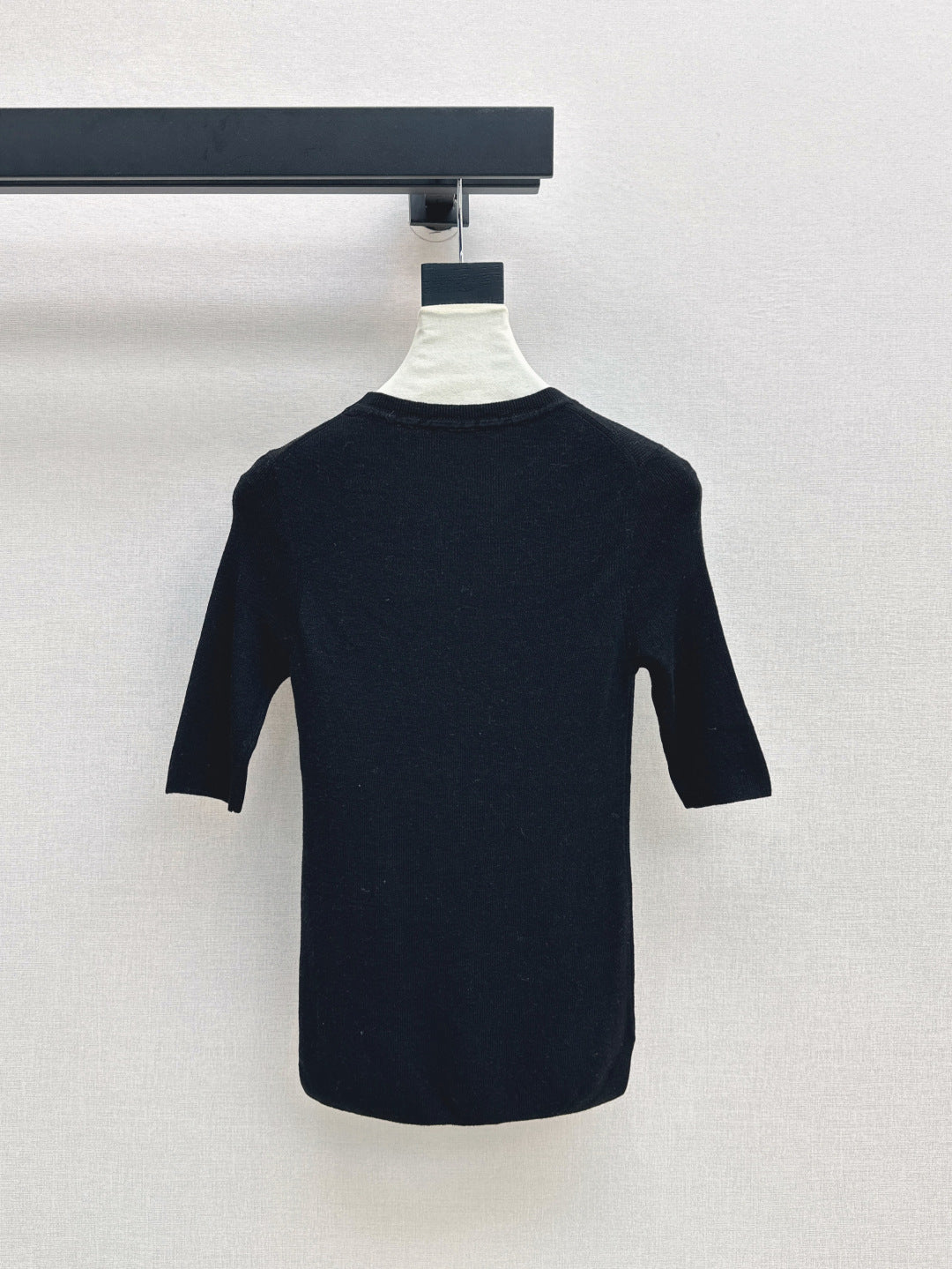 Loe 25fw knitted sweater