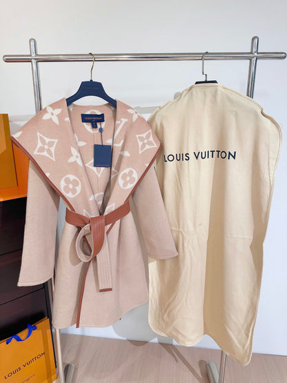 Louis jacquard coat
