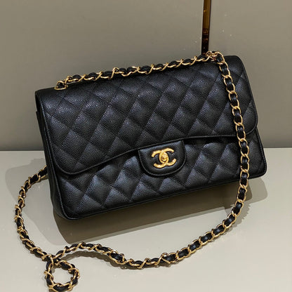 CH  LARGE CLASSIC HANDBAG 30 Grained Calfskin Black