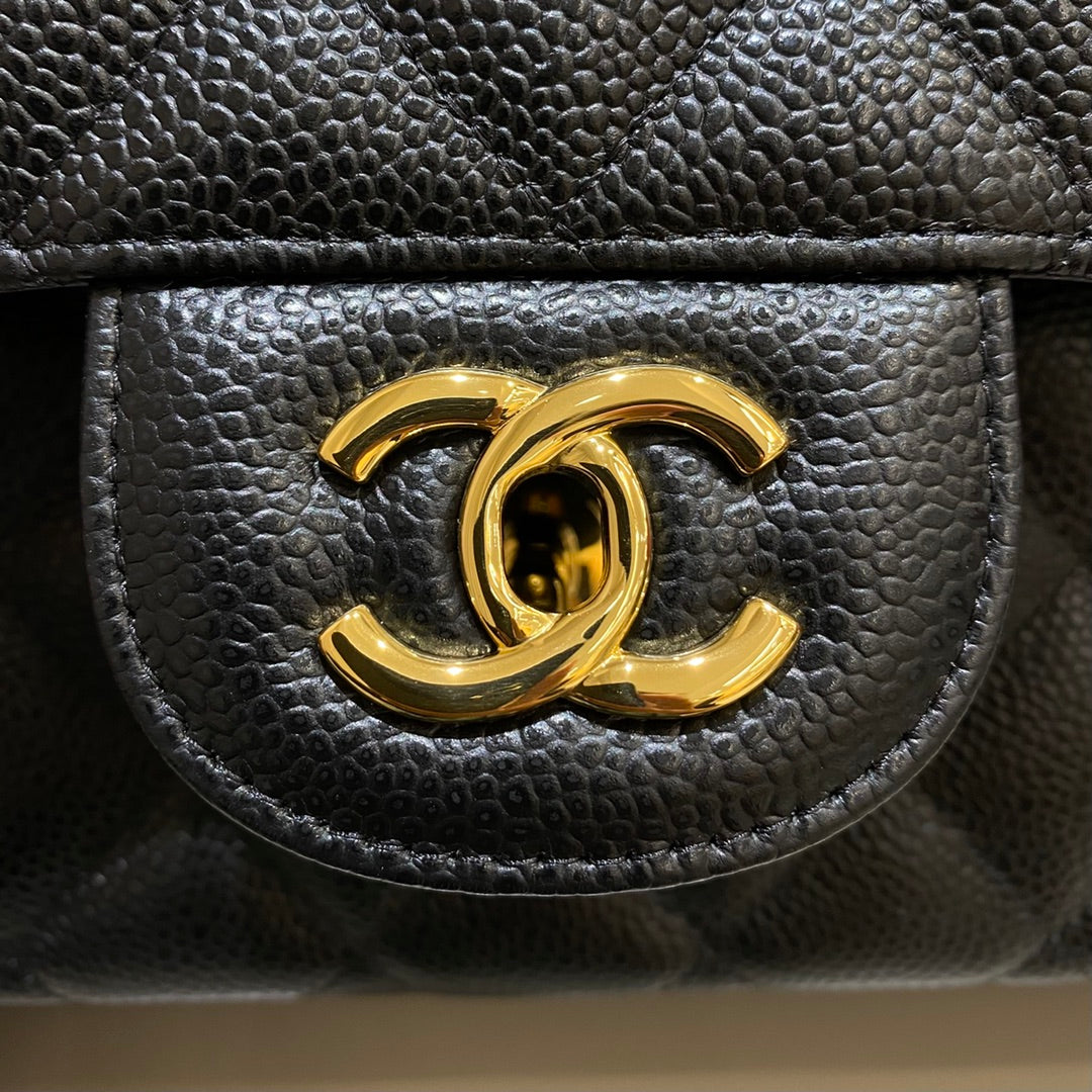 CH  LARGE CLASSIC HANDBAG 30 Grained Calfskin Black