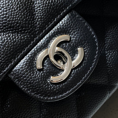 CH  LARGE CLASSIC HANDBAG 30 Grained Calfskin Black