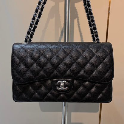 CH  LARGE CLASSIC HANDBAG 30 Grained Calfskin Black