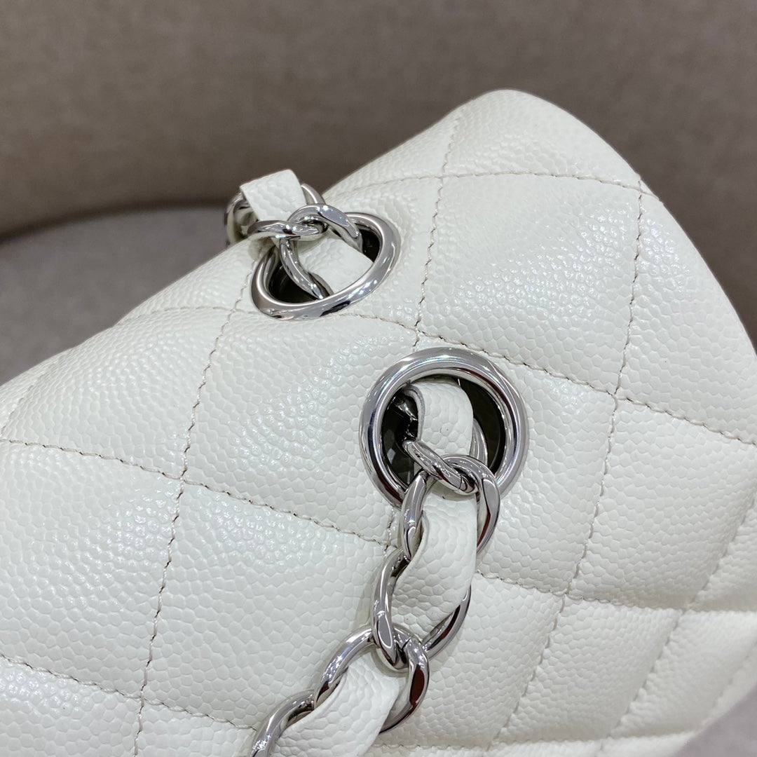 CH  SMALL CLASSIC HANDBAG 23 Small Grained Calfskin Ivory White