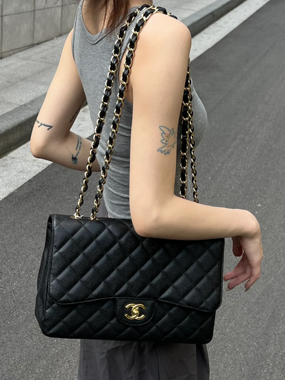 CH  LARGE CLASSIC HANDBAG 30 Grained Calfskin Black
