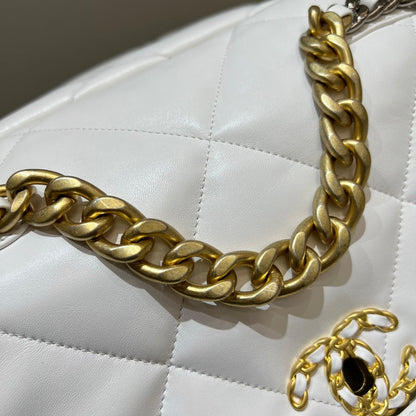CH 19 HANDBAG 26  Lambskin White