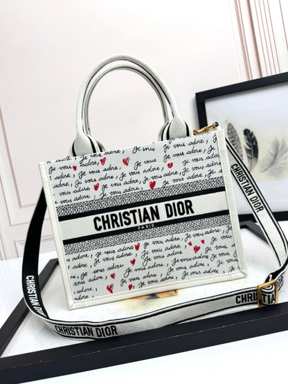 DO Dioramour Small Book Tote White Embroidery with Black and Red Je Vous Adore Motif and