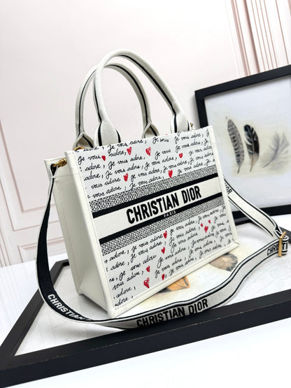 DO Dioramour Small Book Tote White Embroidery with Black and Red Je Vous Adore Motif and