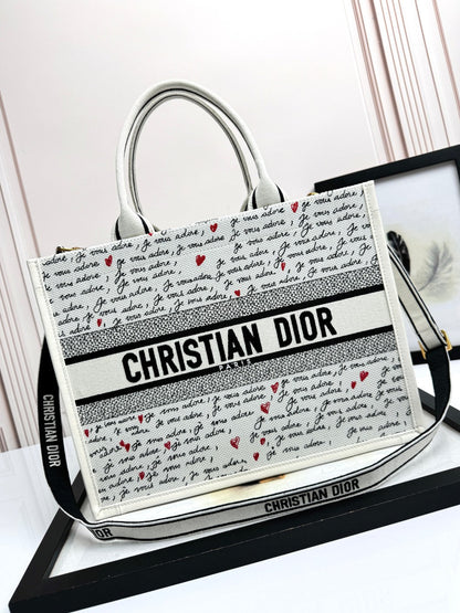 DO Dioramour Small Book Tote White Embroidery with Black and Red Je Vous Adore Motif and
