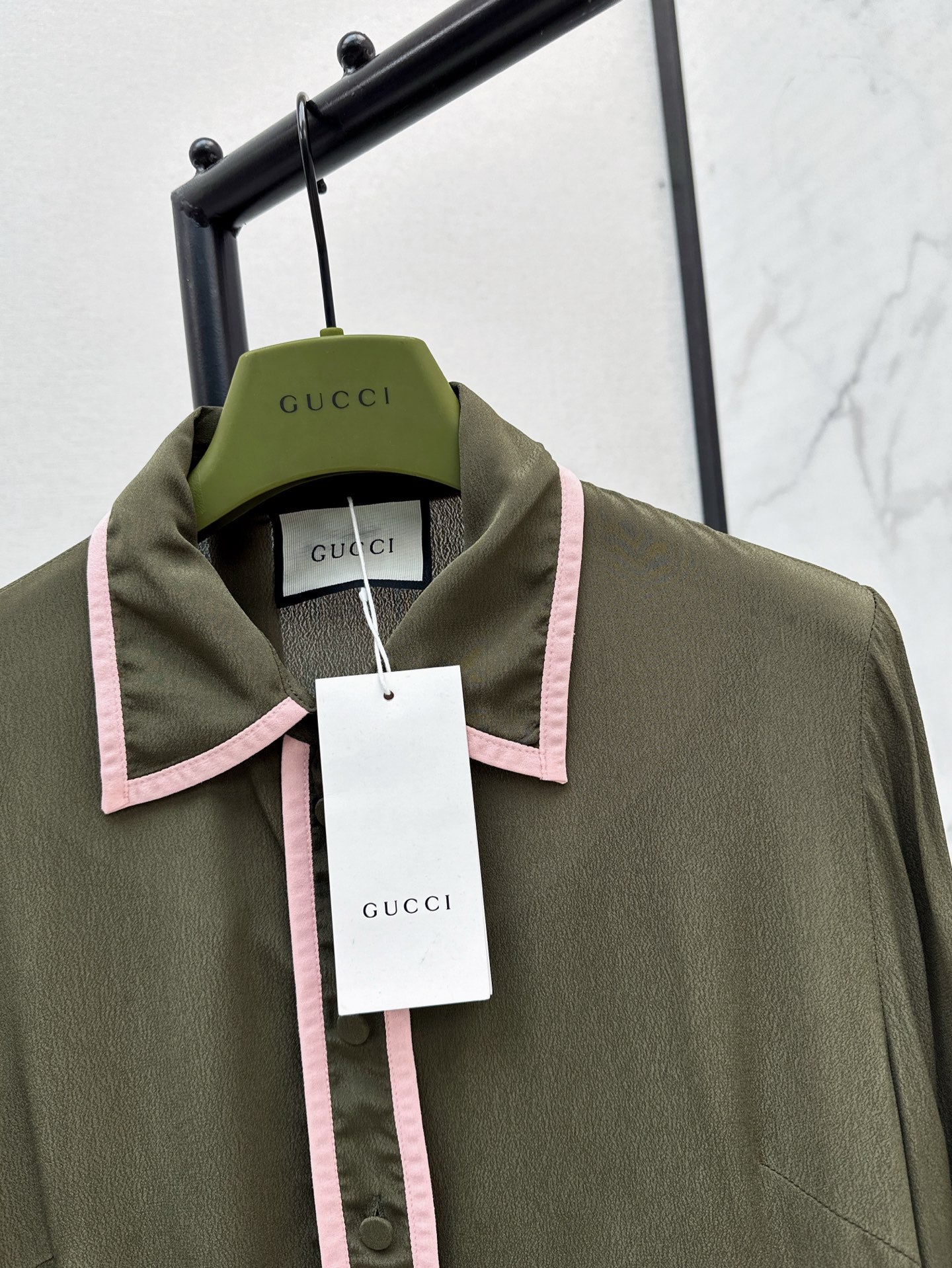 G 25ss silk buttons shirt