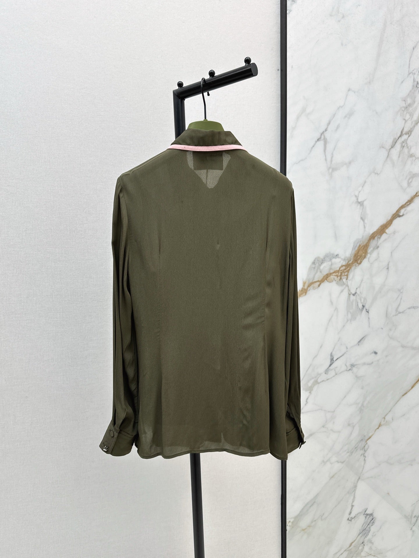 G 25ss silk buttons shirt