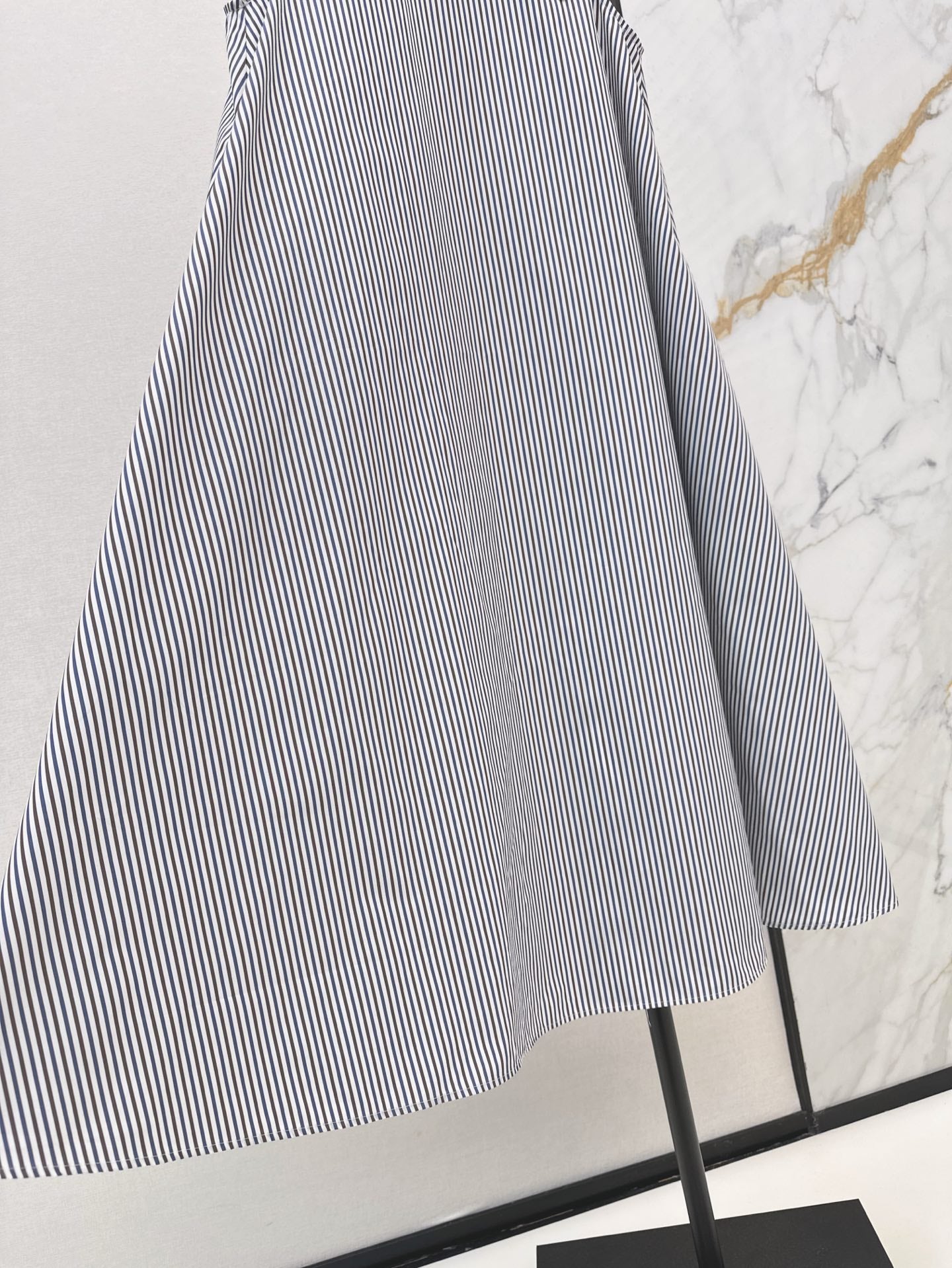 P 25ss sleeveless dress