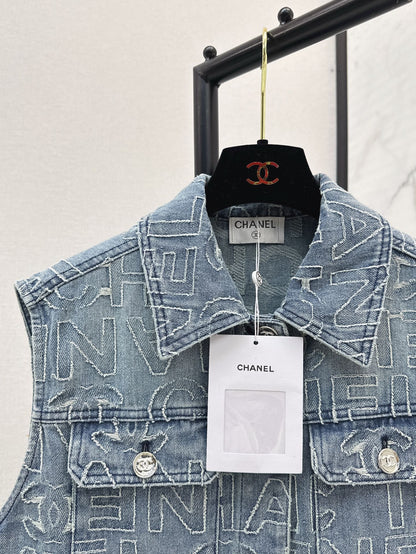 Ch 25ss embroidered vest