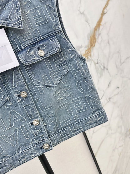 Ch 25ss embroidered vest