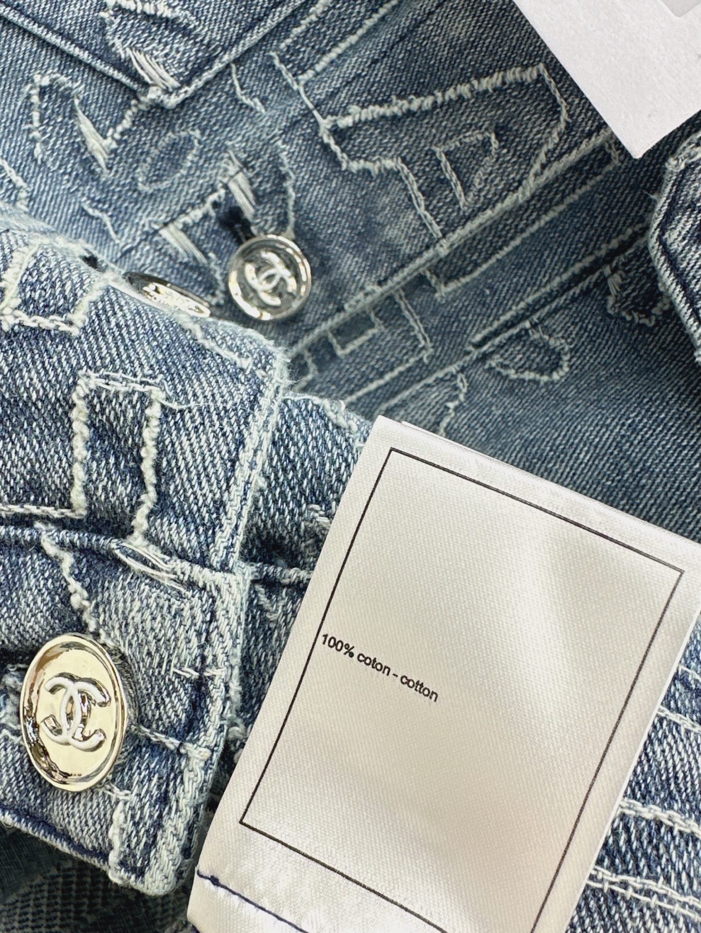 Ch 25ss embroidered vest