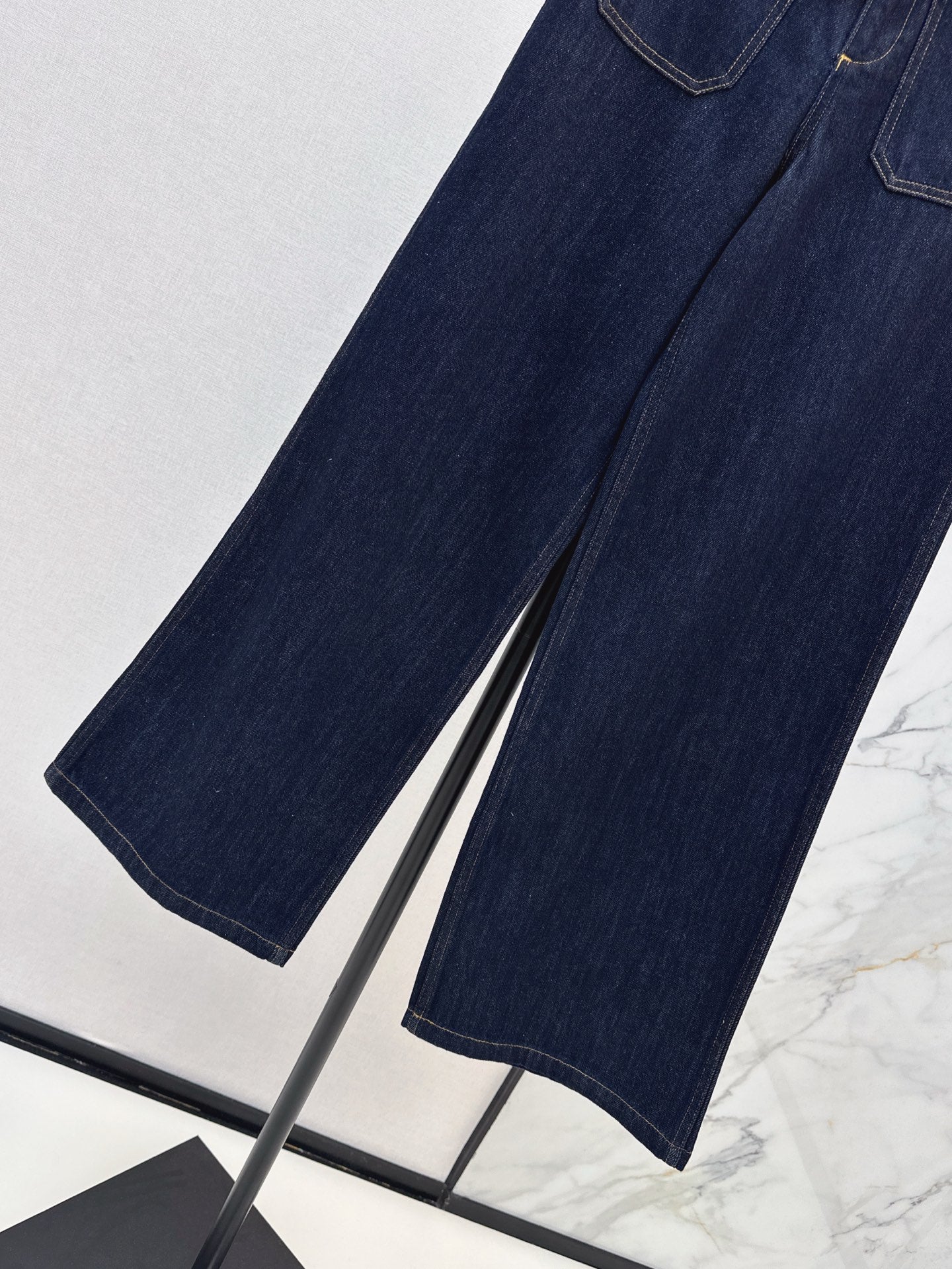 Mi 25ss embroidered jeans
