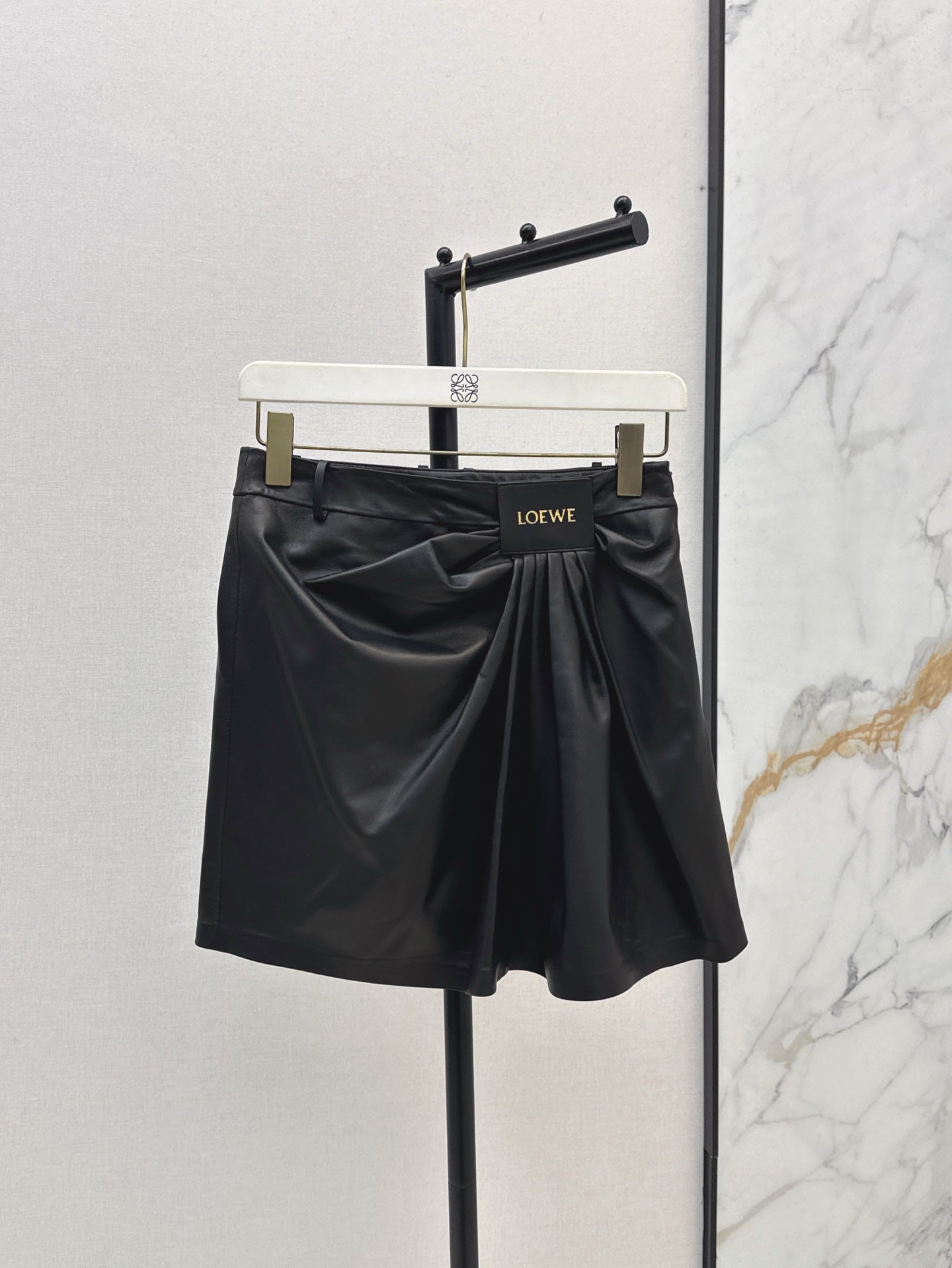 Loe 25ss leather skirt