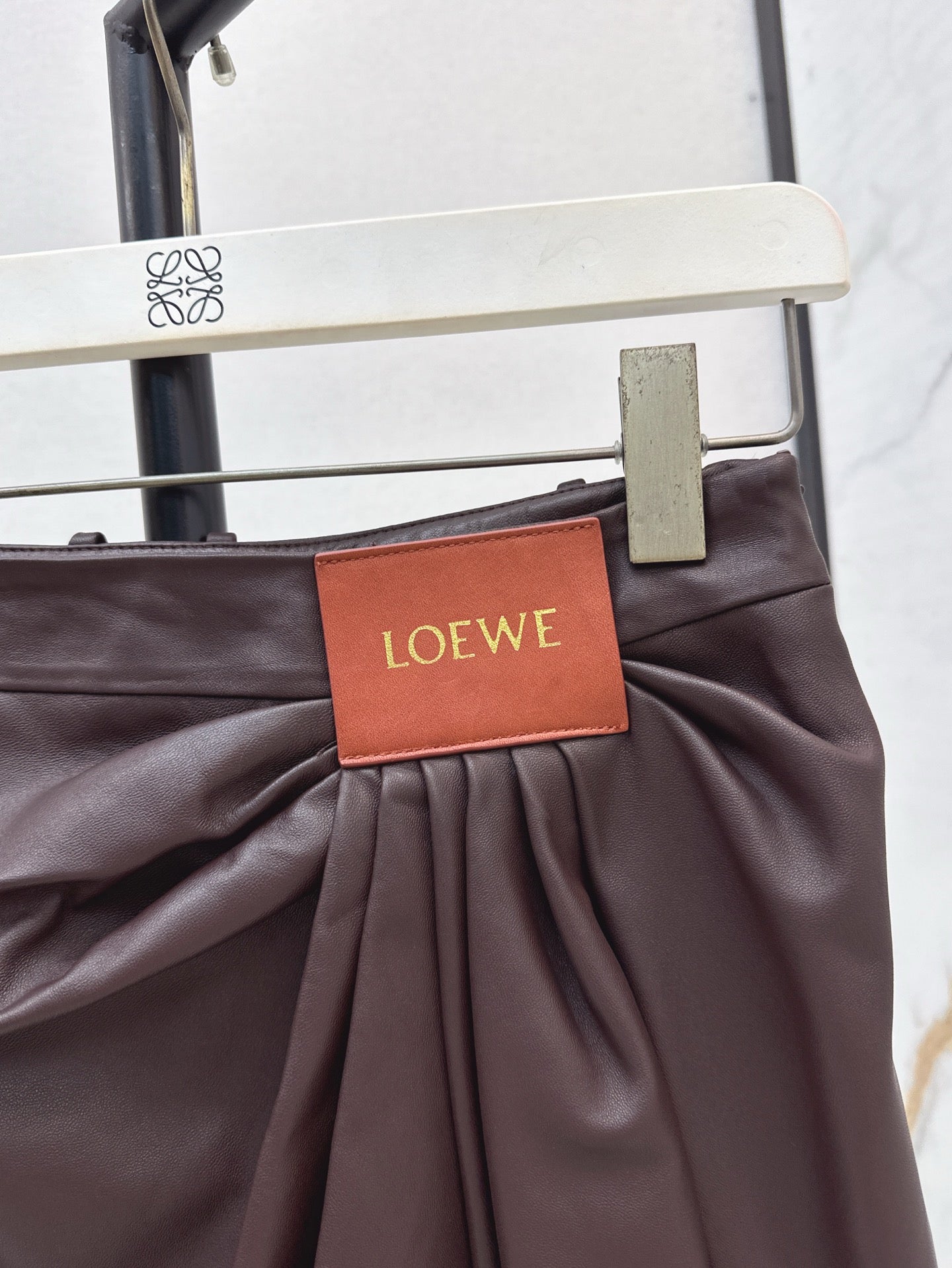 Loe 25ss leather skirt