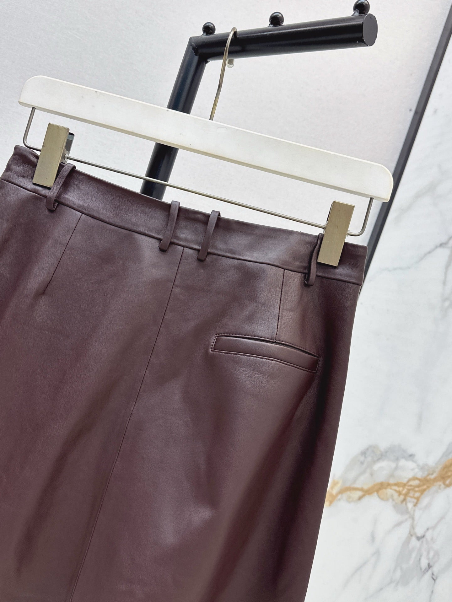 Loe 25ss leather skirt