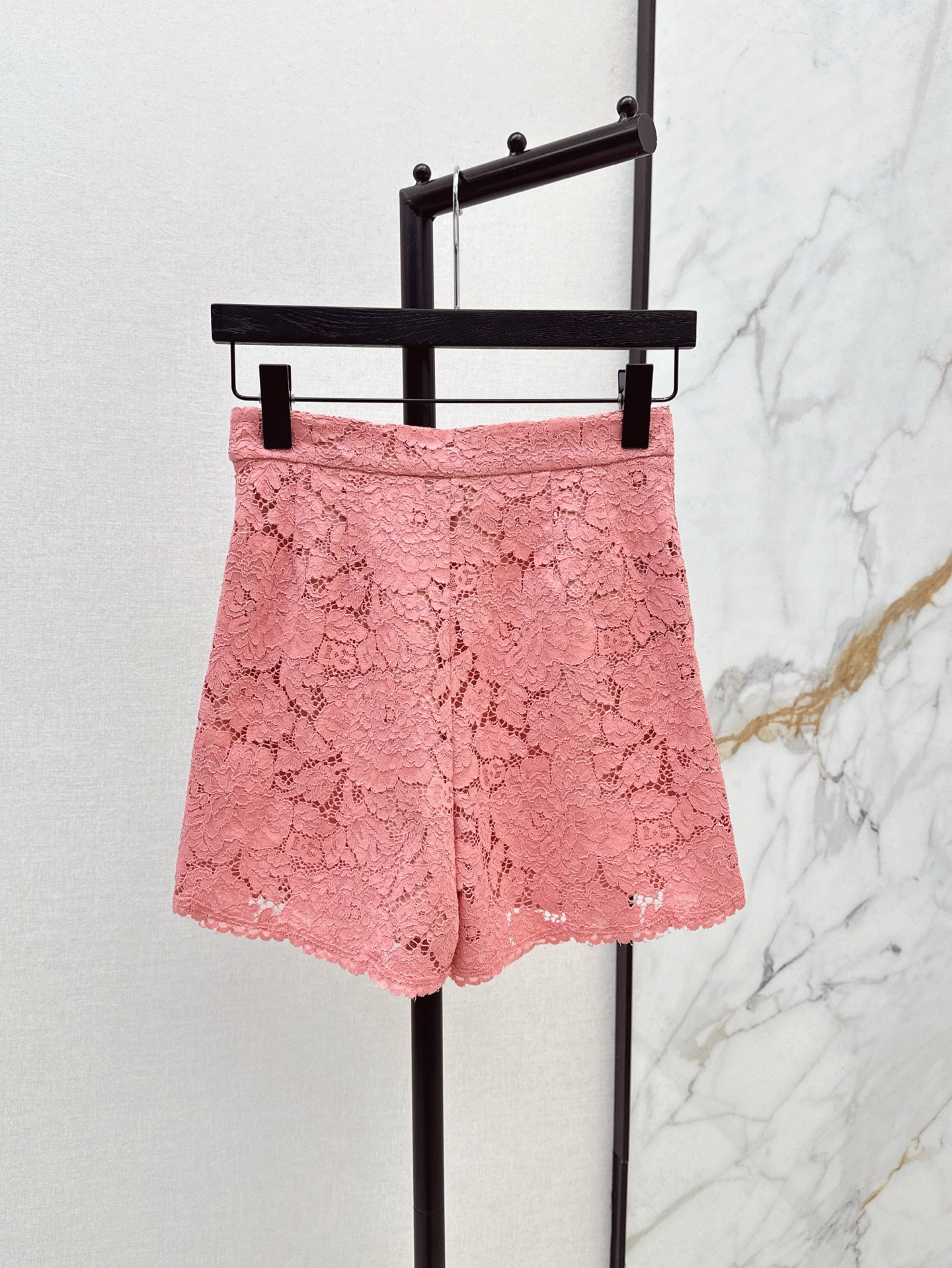 Do 25SS lace shorts