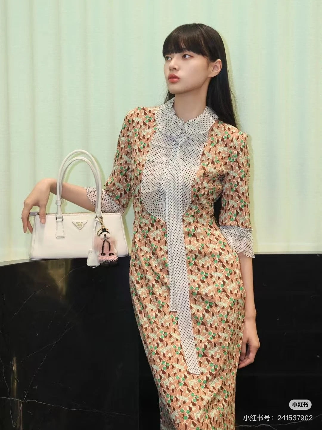 p 25SS floral dress