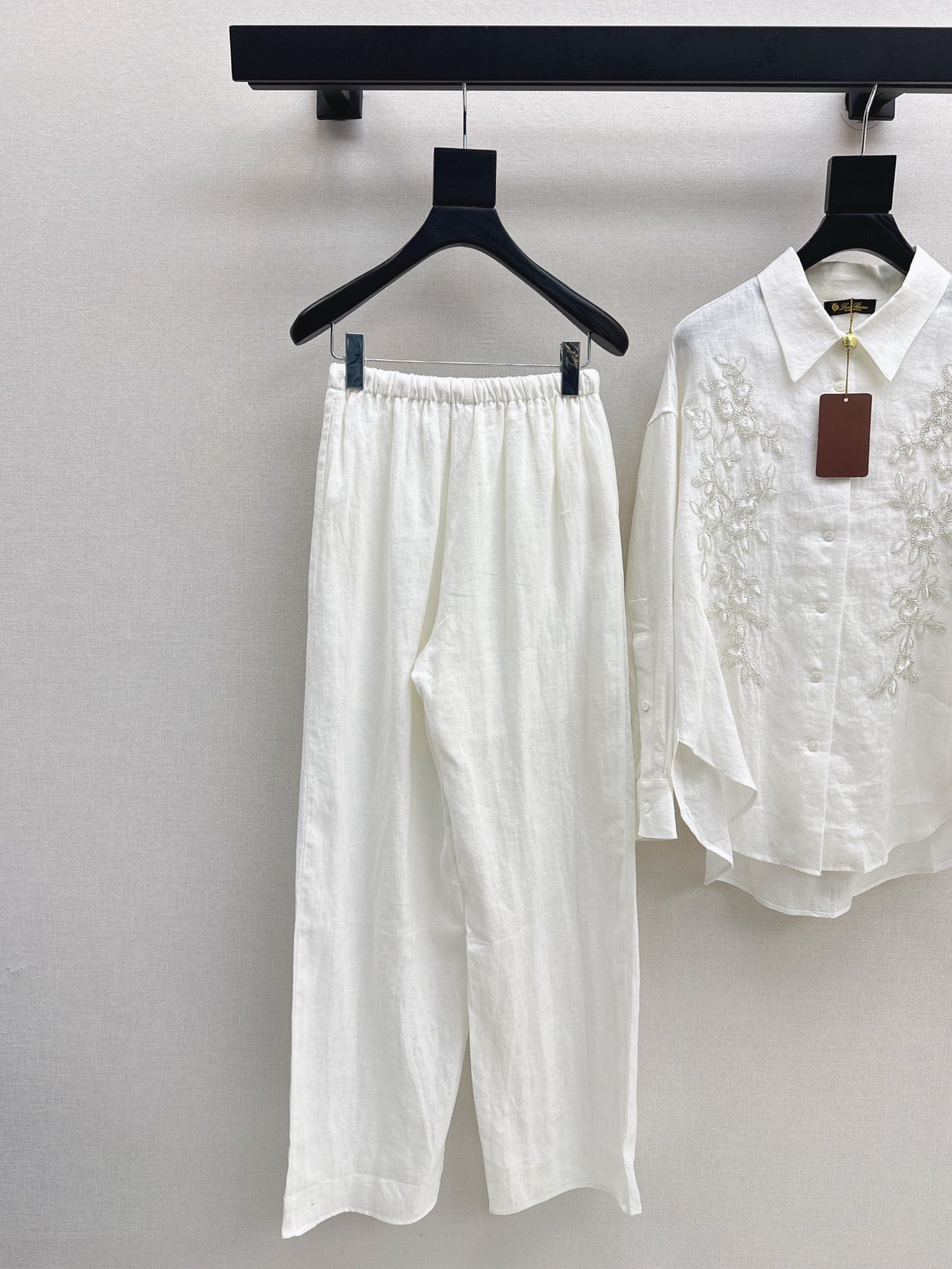 Lo 25ss linen suit