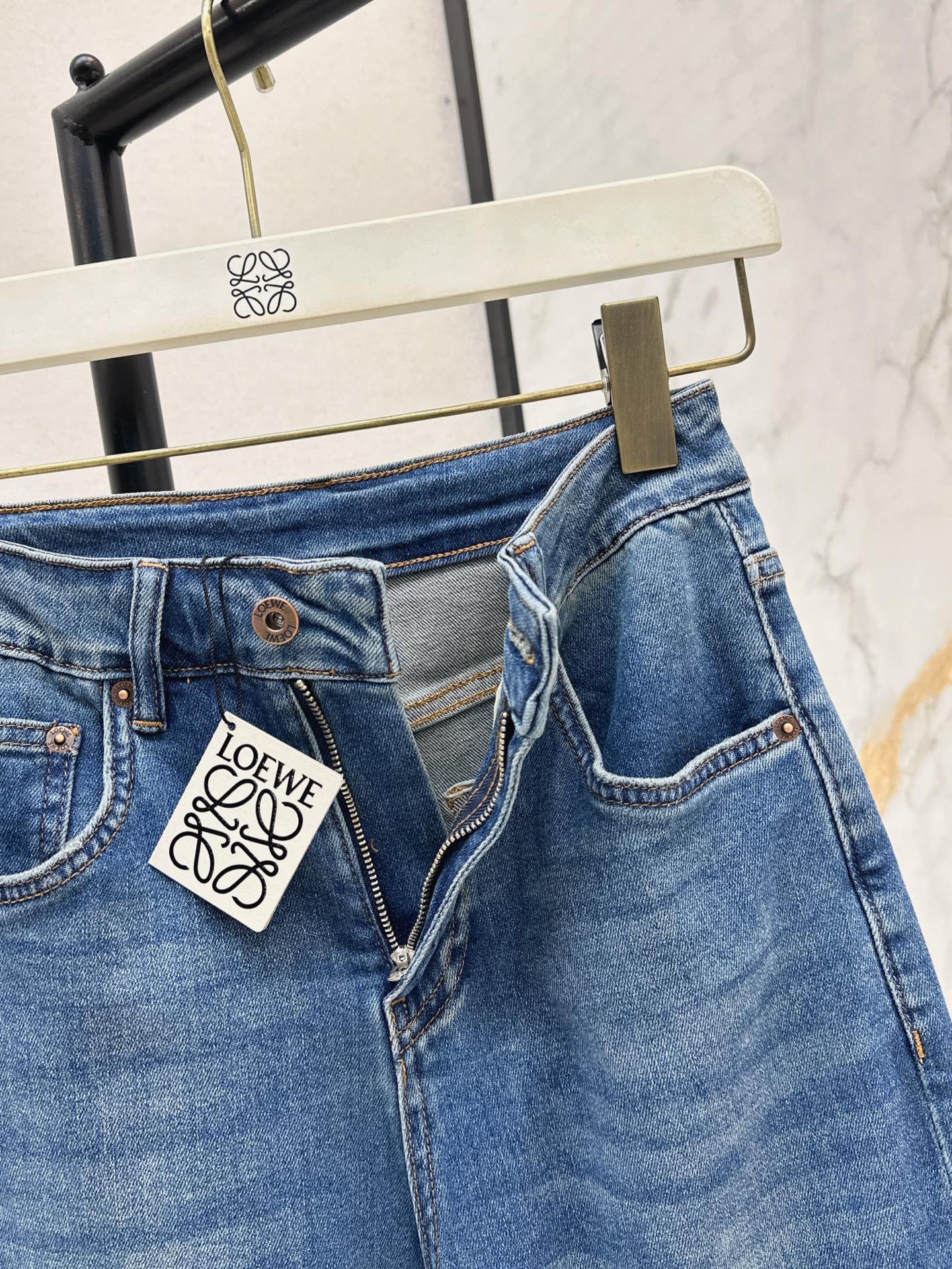 Lo 25ss embroidered jeans