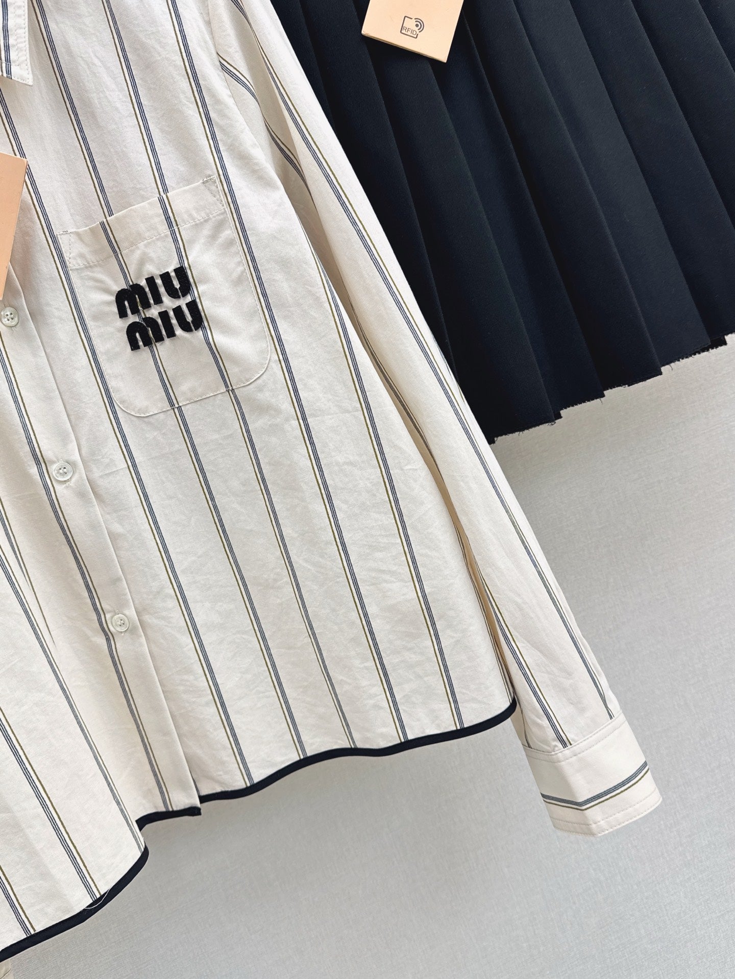 Mi 25ss shirt skirt set