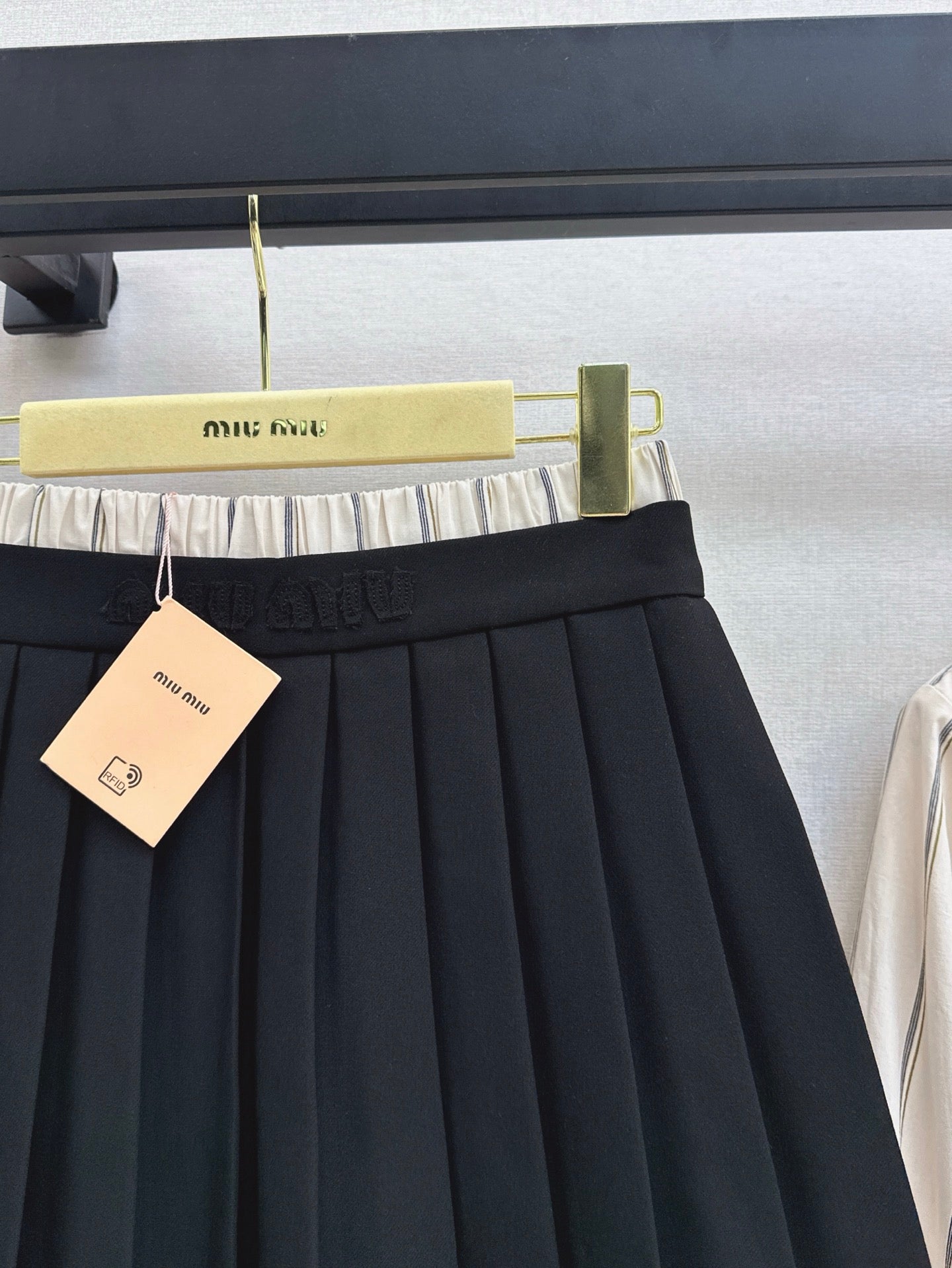 Mi 25ss shirt skirt set