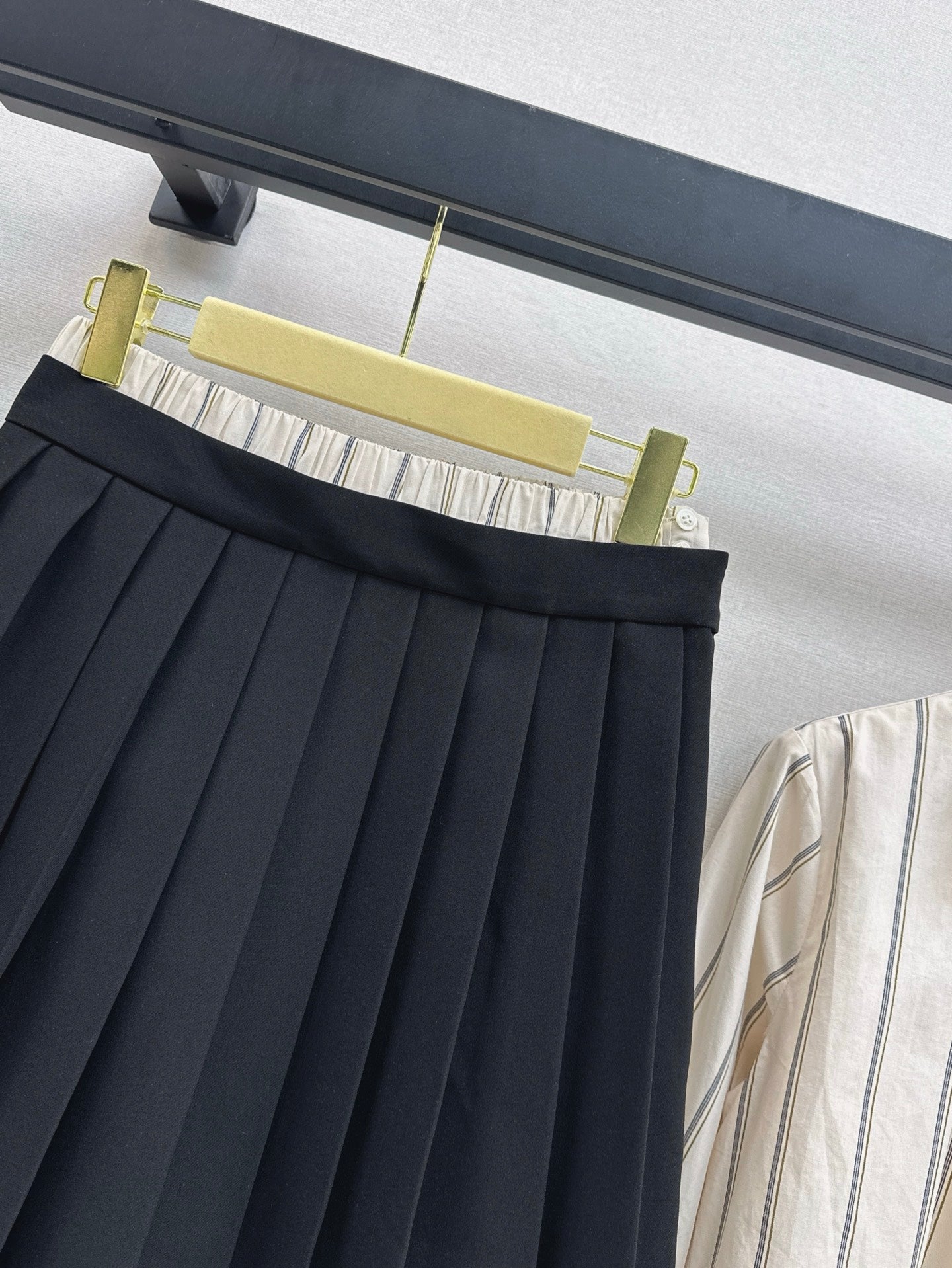 Mi 25ss shirt skirt set