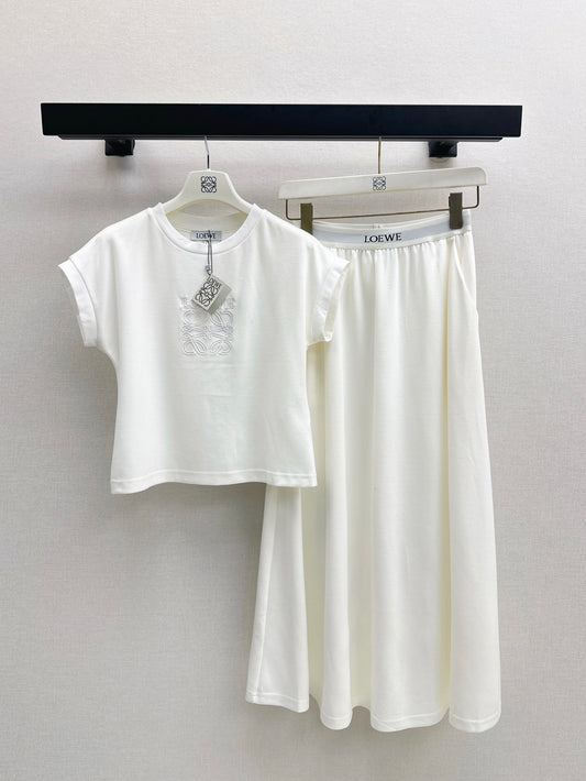 Lo 25ss tee skirt set