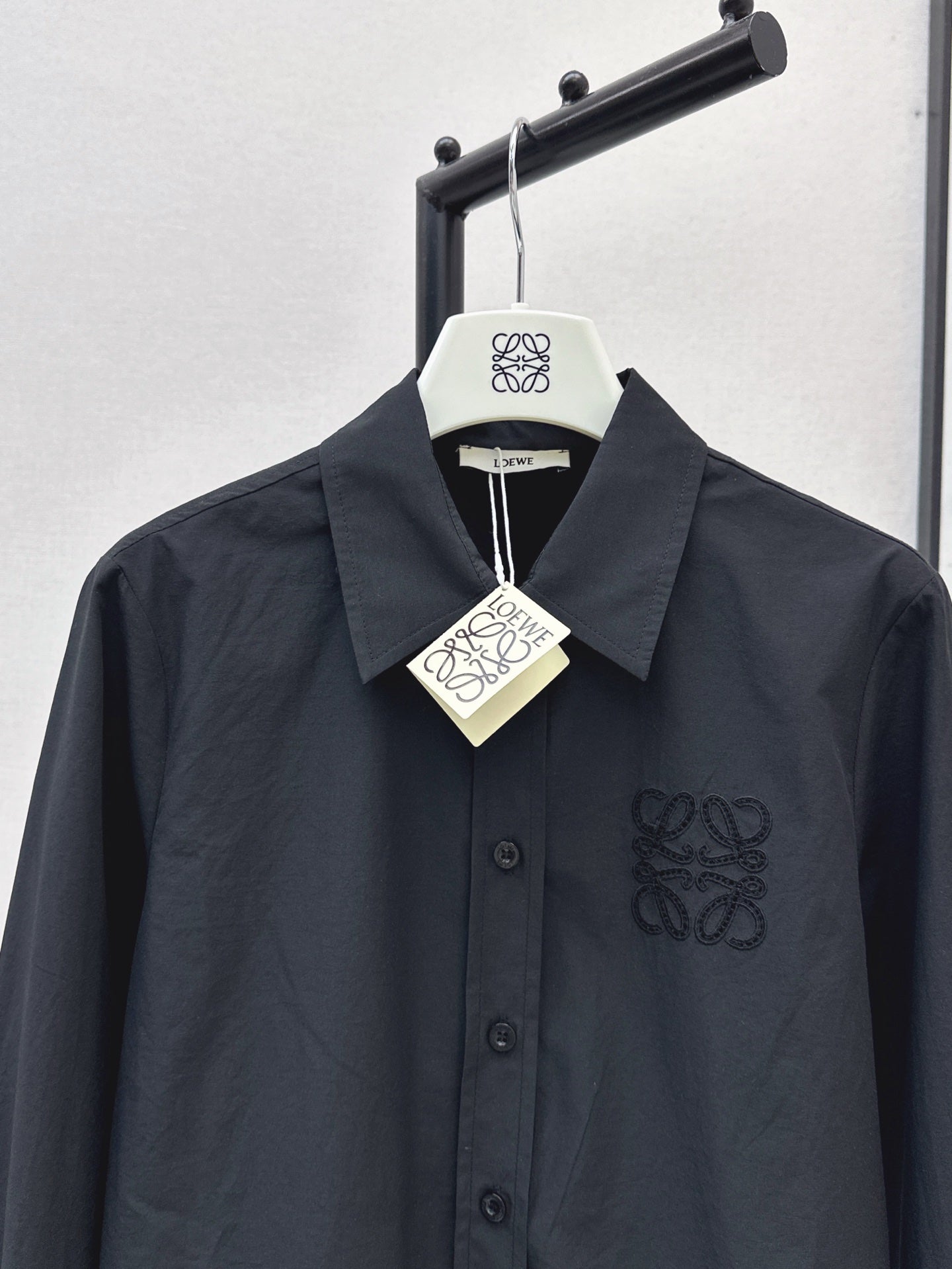 Loe 25ss embroidered shirt