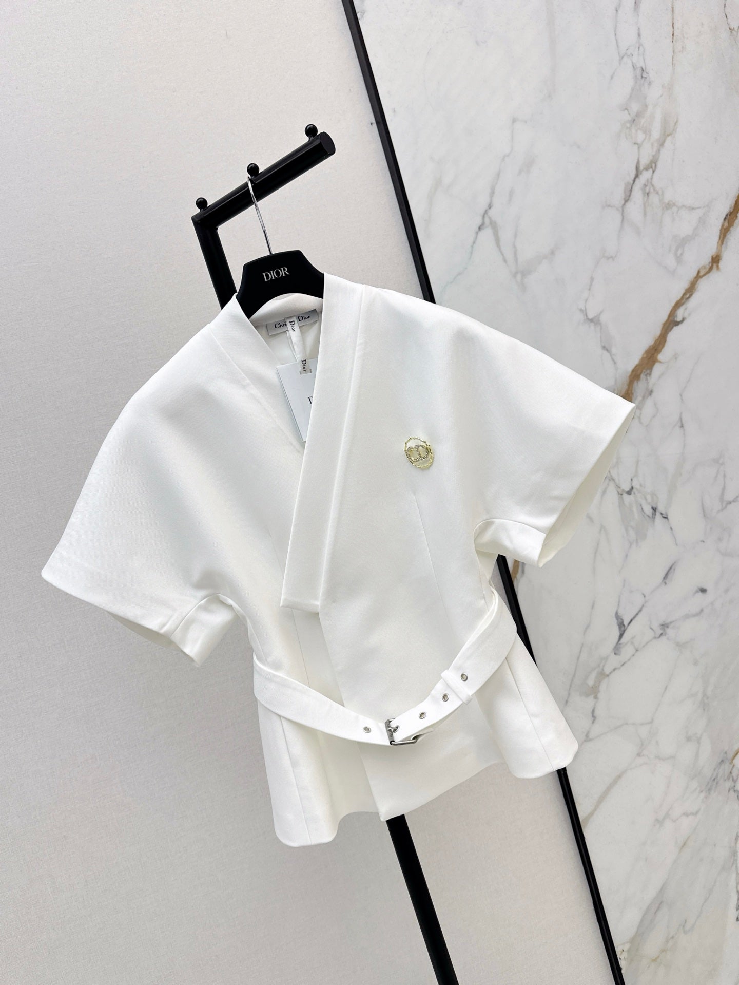 CD 25SS V-neck shirt