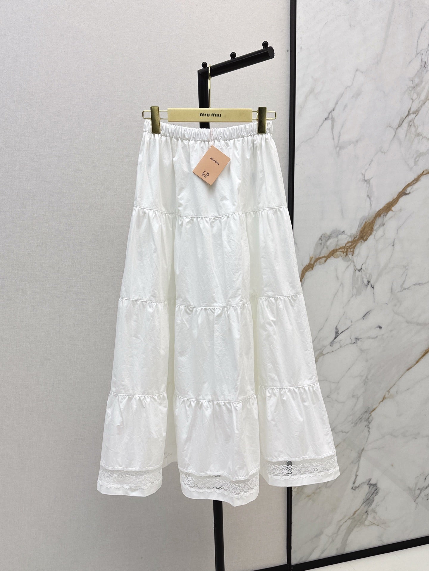 Miu 25ss lace skirt
