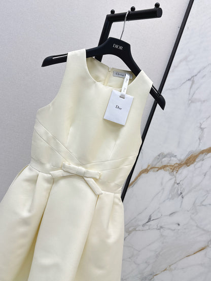 CD 25SS sleeveless dress
