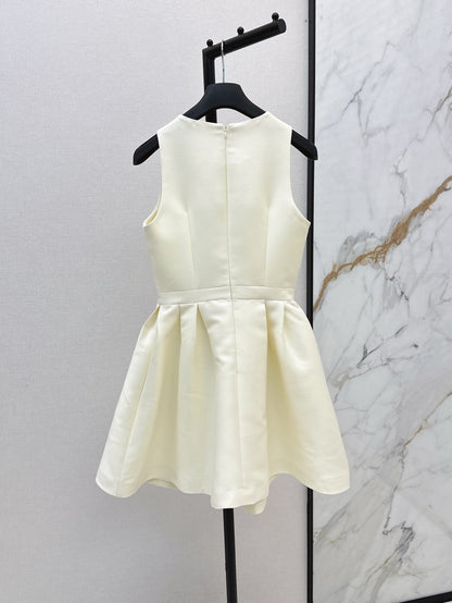 CD 25SS sleeveless dress