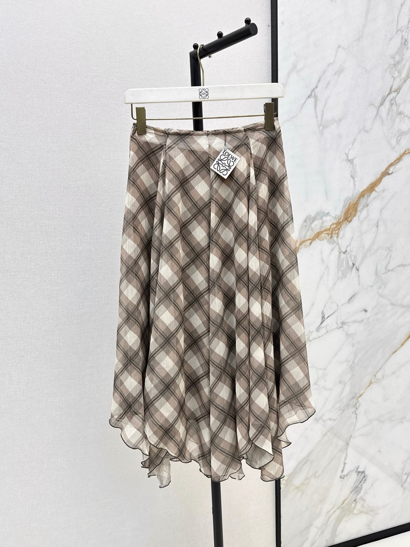Loe 25ss ruffle skirt