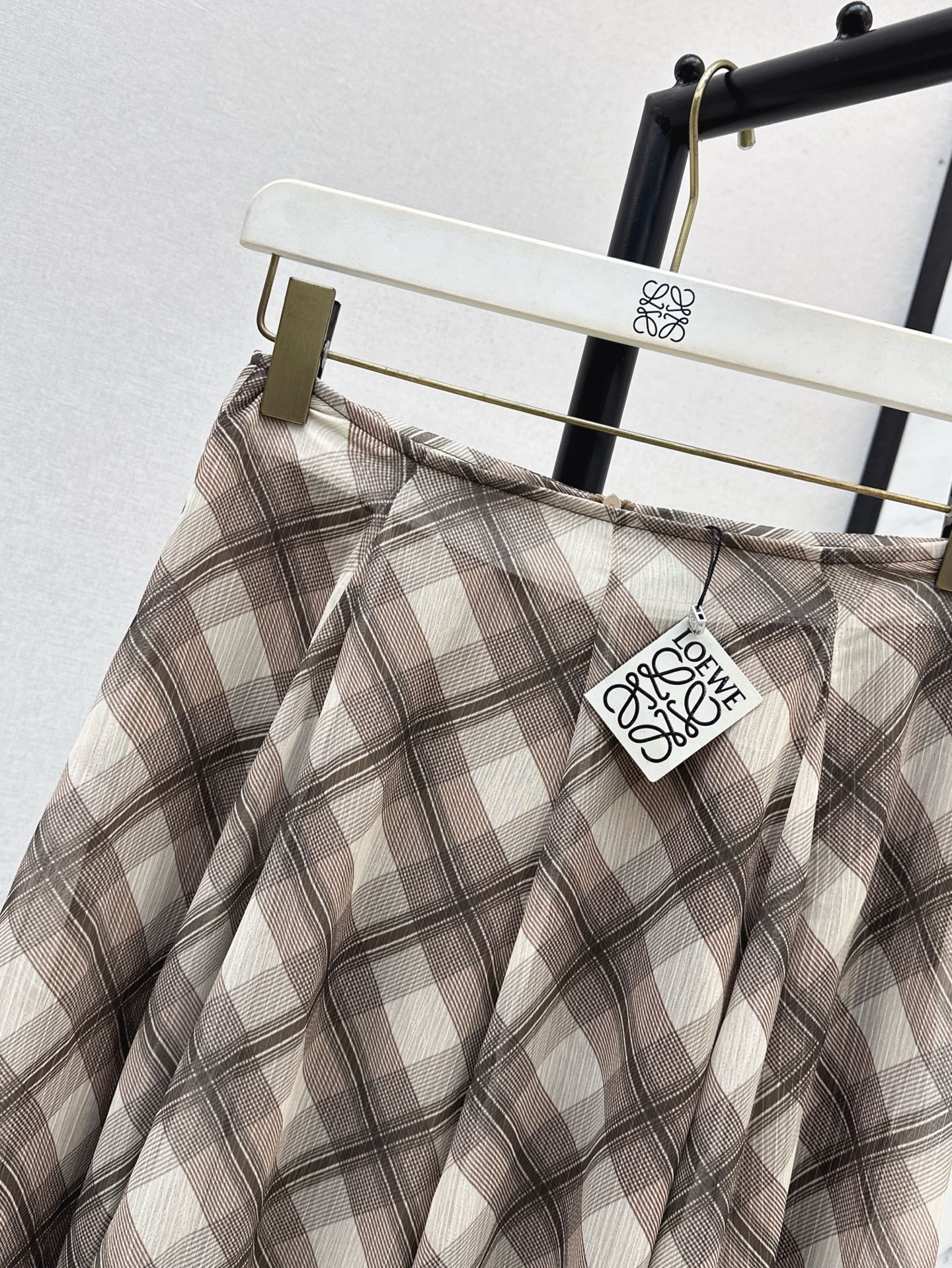Loe 25ss ruffle skirt