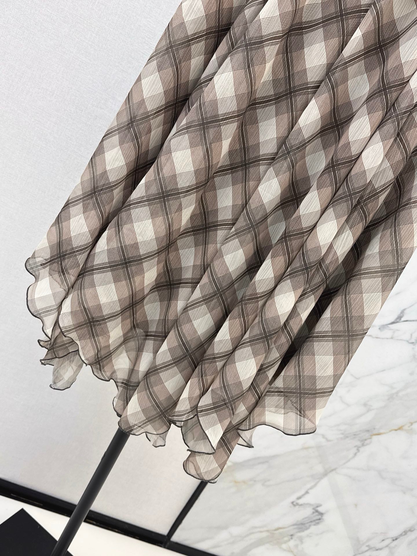 Loe 25ss ruffle skirt