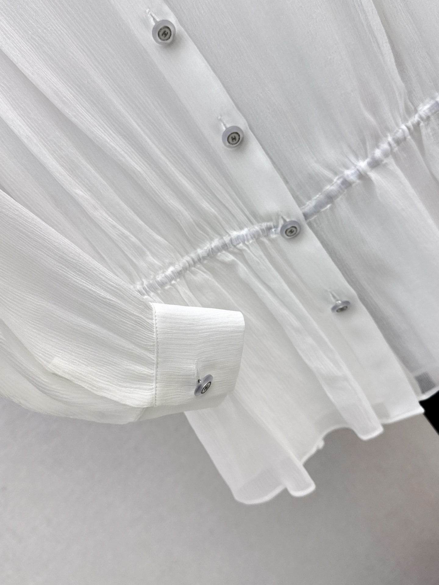 Chan 25ss ruffle Silk shirt