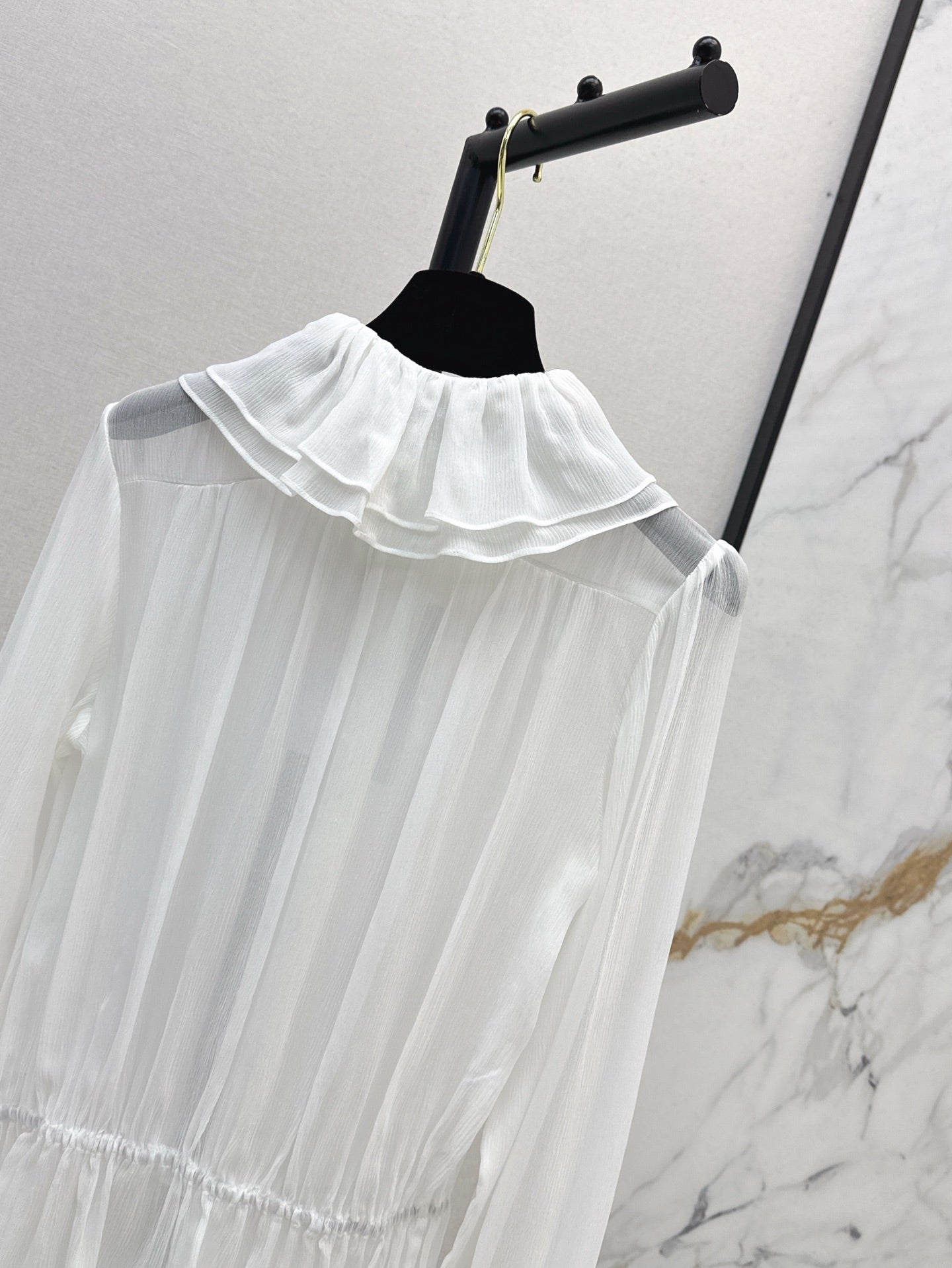 Chan 25ss ruffle Silk shirt