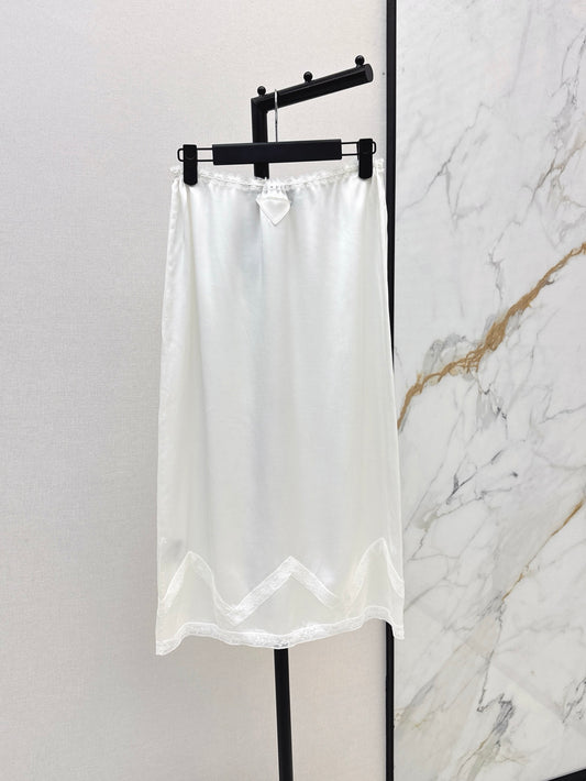 Pra 25ss satin lace skirt